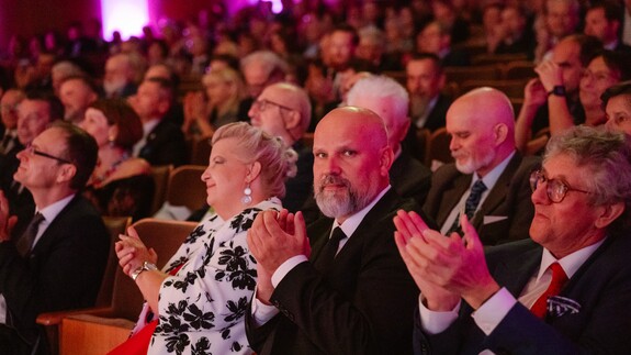 prof. Agnieszka Wilczewska i dr hab. Tomasz Bajkowski, prof. UwB