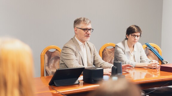 Studenci filologii angielskiej na UwB przetłumaczyli filmy  - zdjęcie ze spotkania