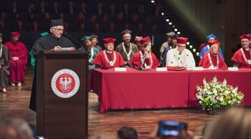 Prof. Tadeusz Andrzej Pilch doktorem honoris causa Uniwersytetu w Białymstoku