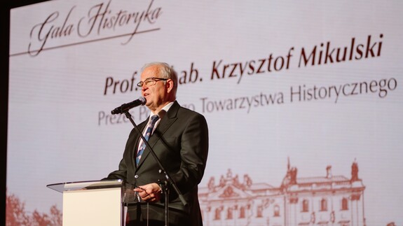 prof. Krzysztof Mikulski