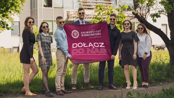 zdjęcie studentów UwB