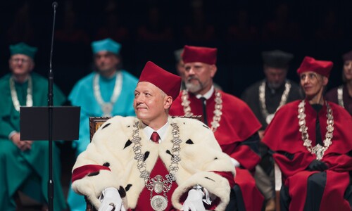 Uroczystość nadania tytułu doktora honoris causa Uniwersytetu w Białymstoku Robertowi I. Frostowi